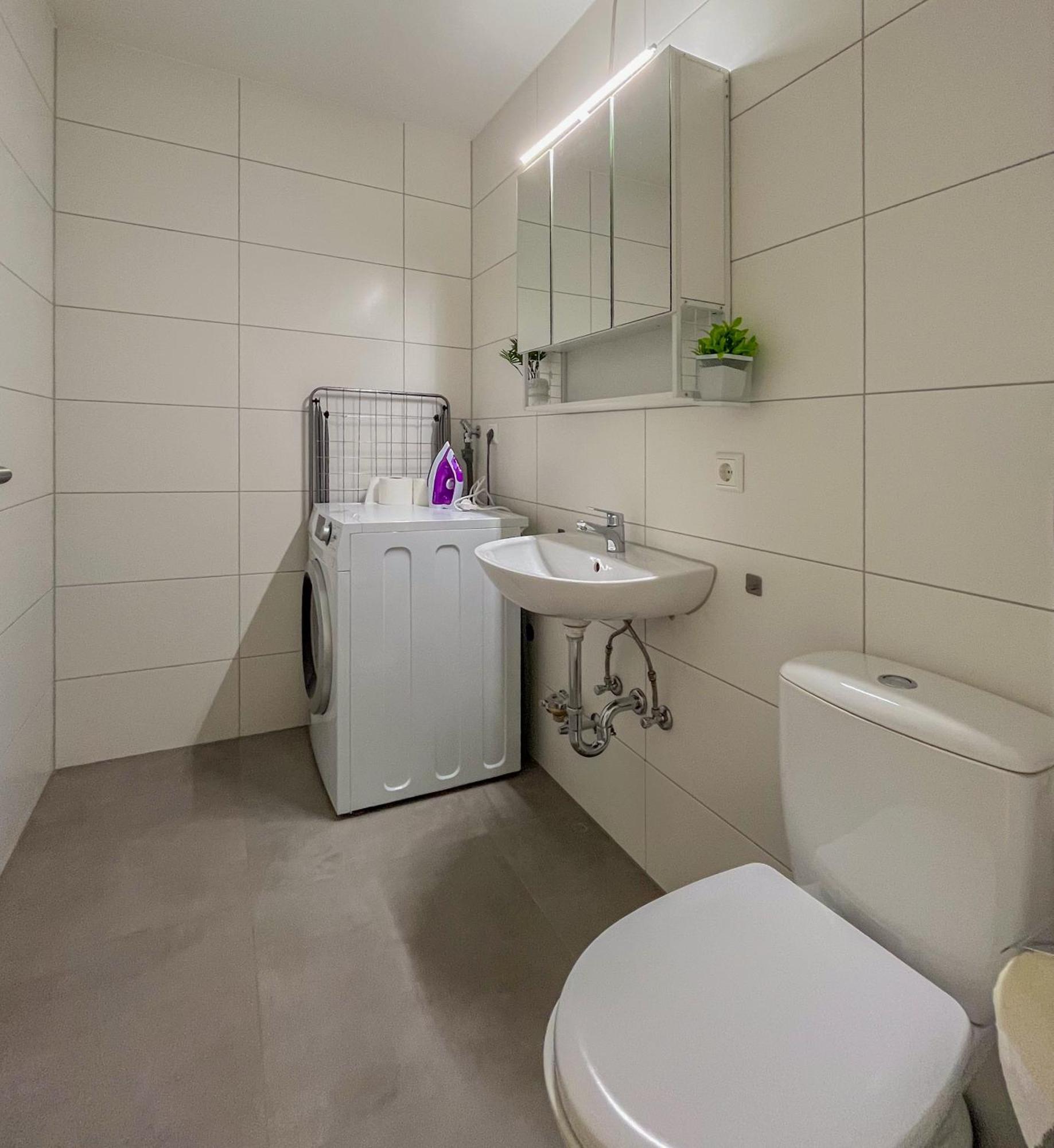 Rosenberg-Suites - Zentral, Stellplatz, Grosse Terasse, Business & Privat Heilbronn Exteriér fotografie